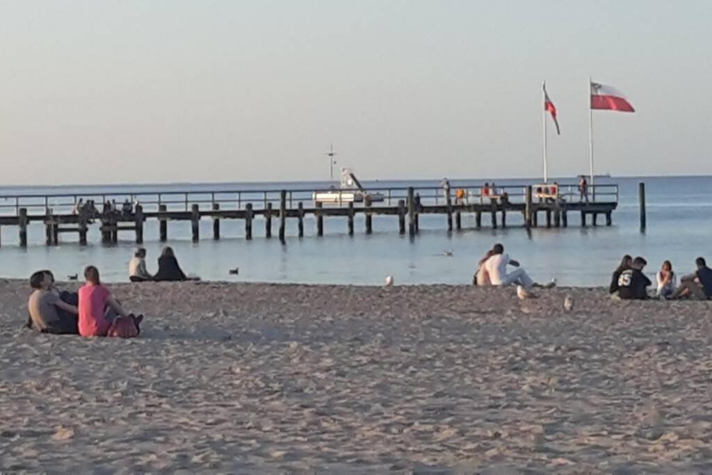 Traveloge Mit Schwimmbad Und Sauna لوبيك المظهر الخارجي الصورة