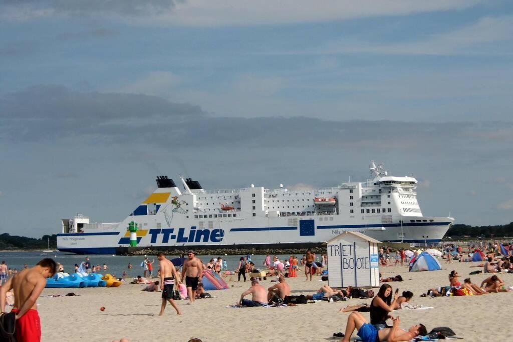 Traveloge Mit Schwimmbad Und Sauna لوبيك المظهر الخارجي الصورة